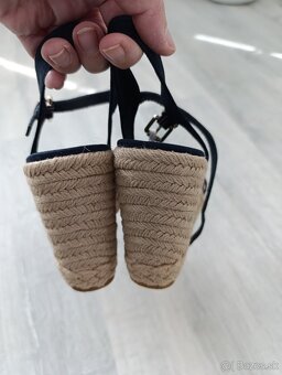 Nové sandále TOMMY HILFIGER v-eľ. 41 - 7