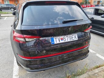 Čierne / karbónové znaky - logo na ŠKODA - 7