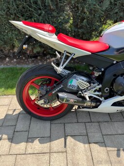 Yamaha R6 - 7