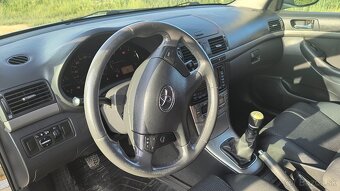 Predám Toyota Avensis T25, r. v. 2007 - 7