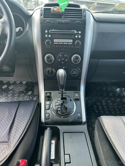 Suzuki Grand Vitara 2.0i automat. - 7