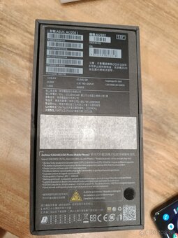 Asus zenfone 9 - 7