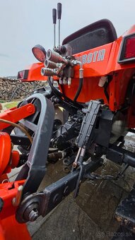 Kubota Saturn x 24 - 7