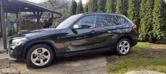 BMW X1 20xd 4x4 automat pri rychlom jednani zlava - 7