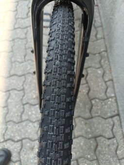 plášte MAXXIS Rambler; 700x38C NOVÉ nepoužité............... - 7