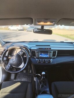 Toyota RAV4 2.0 nafta 91KW 4X4 - 7