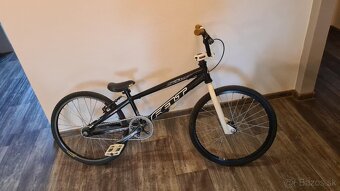 FELT Sector Expert Superlite - 7