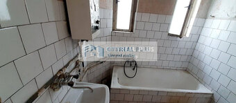 Na predaj starší dvojpodlažný rodinný dom v meste Nové Zámky - 7