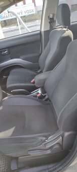Mitsubishi Outlander 2.0 TDI 103 kw - 7