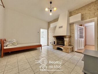 Na predaj zrekonštruovaný 4-izbový rodinný dom v Nesvadoch - 7