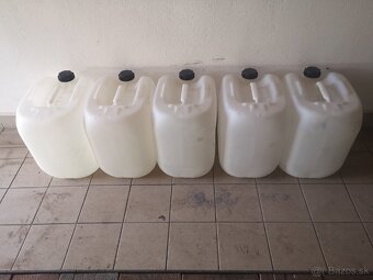 Predám Plastový Sud 220.Litrový su z PHM(nafta) - 7