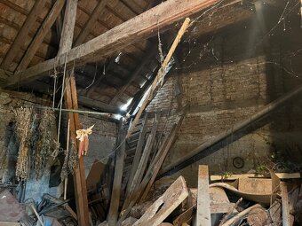 Tramy, drevo zo strechy - 7