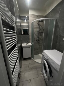 priestranný dvojizbový byt v centre Ružomberka - 7