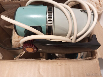 predam stary mixer TESLA 435 - 7