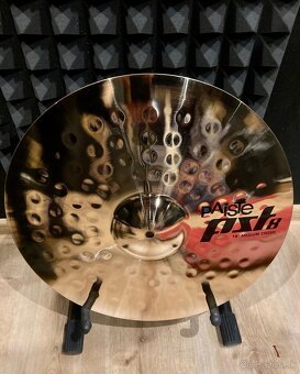 Predám Paiste PST 8 Reflector Medium 18" - 7