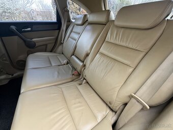 Honda CR-V 2,4 vtec 122 kw rv 2010 A/T 4x4 - 7