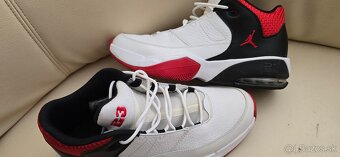 Nike Jordan Max Aura 3 - 7