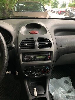 Peugeot 206 1.4i hatchback - 7