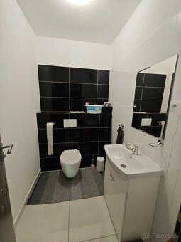 Predávame nadštandardný rodinný dom - 7