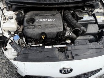 KIA ceed 1.6Crdi 94kw 2015 - 7