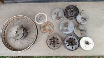 Predám stredy kolies Jawa - 7