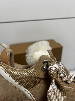 UGG Lowmel Sand Women - 7