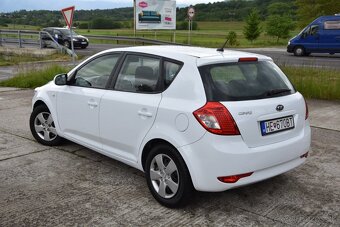 Kia Ceed SW 1.6 CVVT - 7