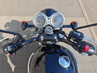 Triumph Bonneville T120 Black Edition - 7