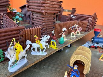 Predám lacno pevnosť Fort Laramie - 7