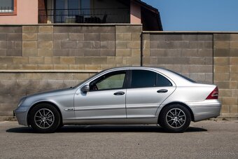 Mercedes-Benz C trieda Sedan 200 CDI Classic - 7
