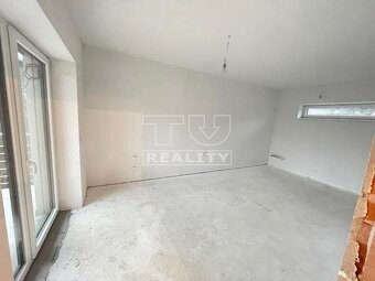 PREDANÝ- 3 IZBOVÝ BYT , PŠURNOVICE 75m2 - 7