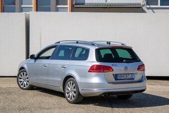 Volkswagen Passat b7 Variant 2.0 TDI Highline - 7
