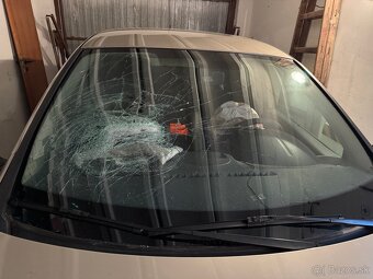 Predám Renault Clio3, 1.2, r.v.2007 - 7