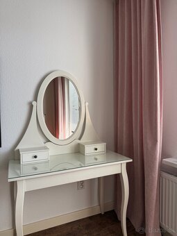 Kozmetický toaletný  stolík - 7