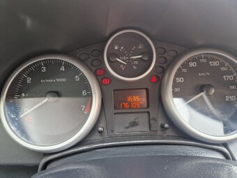 Peugeot 207 - 7