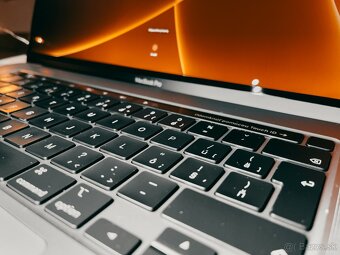 Predám Apple MacBook Pro 16, i9, 16GB, 1TB - 7