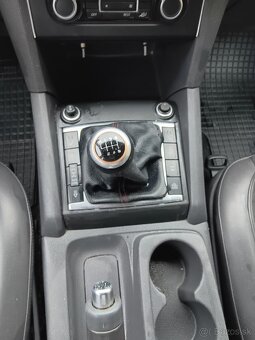 Predám Volkswagen Amarok - 7