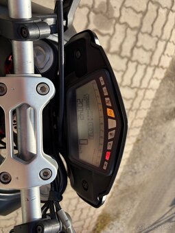 Ducati  Hypermotard - 7