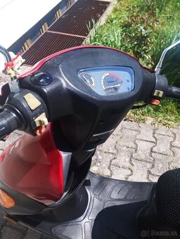 Skúter 50cc, veľmi dobrý technický stav - 7