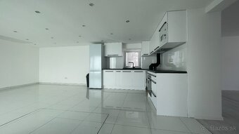 Zrekonštruovaný 2-izbový rodinný dom v obci T. Kľačany - 7