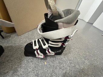 Predam damske lyze - 7