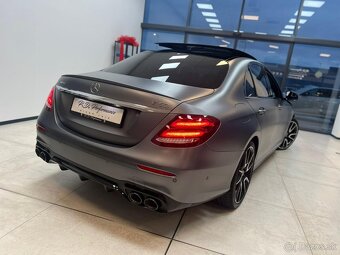 Mercedes benz E53 AMG - 7