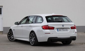 BMW 535d Touring z roku 2012 - 7