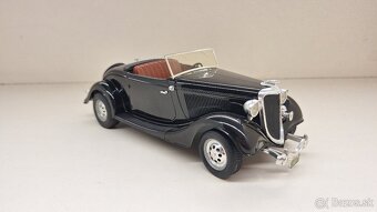 1:18 - 1:19 FORD V8 ROADSTER - 7