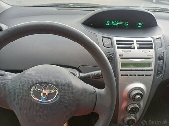 Toyota Yaris 1,0 VVT-i Klimatizácia - 7