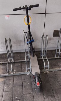 Prodám americký gramofon od Columbia na kliku . - 7