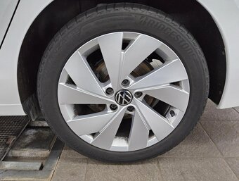 Volkswagen Golf 8 Variant Style 2.0TDI 110kW 2022 DSG LED - 7