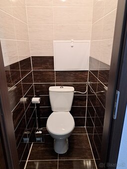 Predám 2-izbový zrekonštruovaný klimatizovaný byt - 7