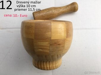 Bronzové sochy a busty, žehlička, svietnik a kovové veci - 7