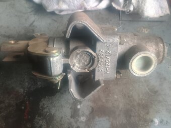 Kapota,Zetor díly UŘ 1 - 7